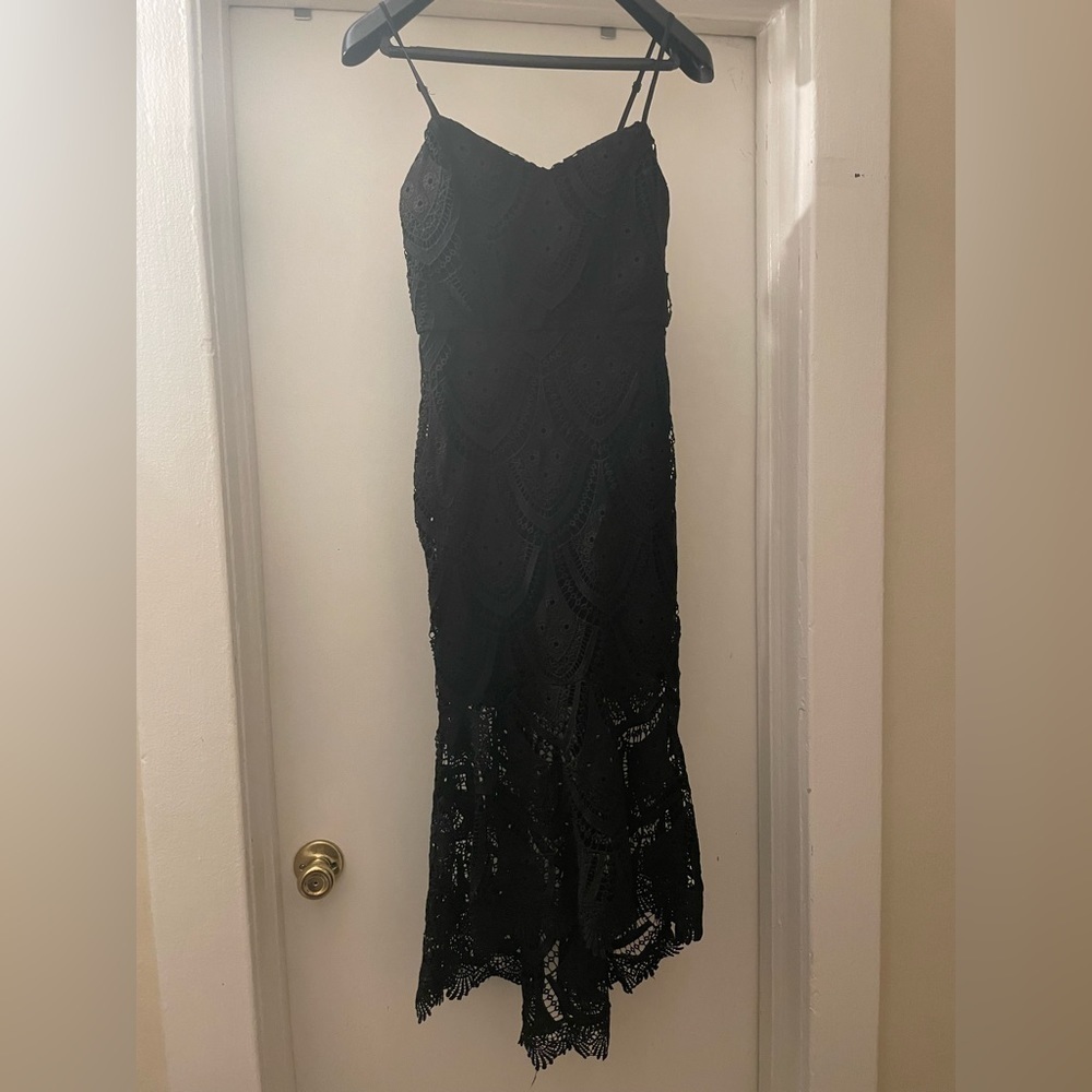 Lulu’s black midi dress‎ size Small